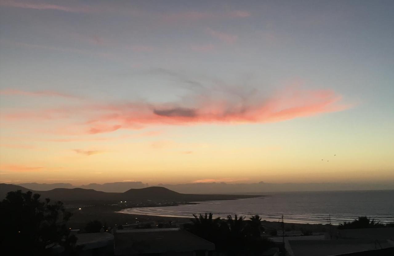 Bungalow Apartamento Sol Famara Buitenkant foto