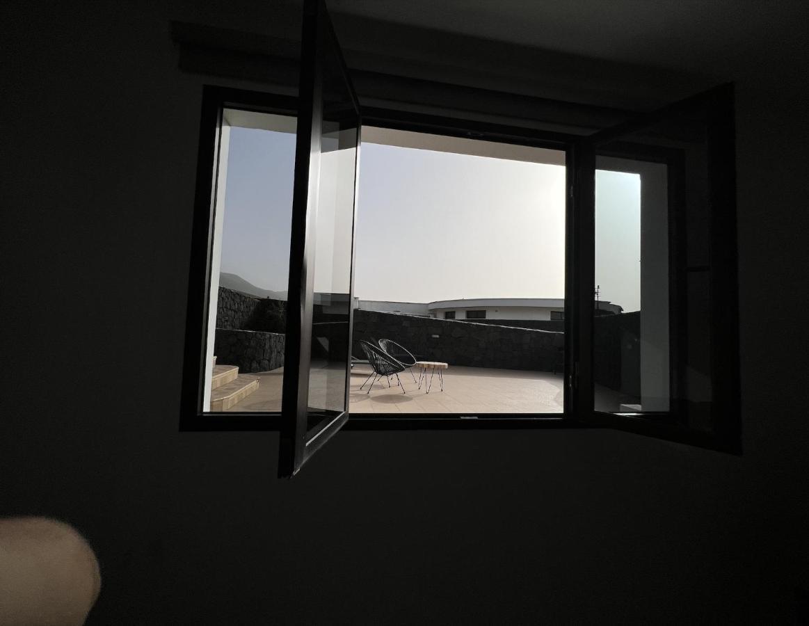 Bungalow Apartamento Sol Famara Buitenkant foto